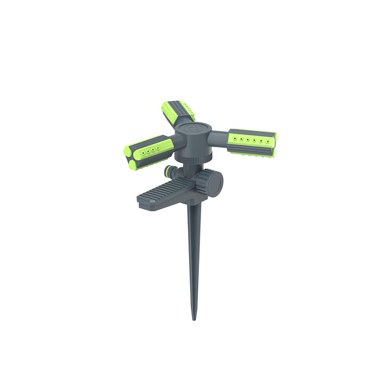 Three arms sprinkler with plastic spike TS1227